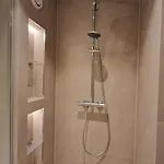 Cute In High Rise 아파트