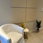 아파트 Cute In High Rise